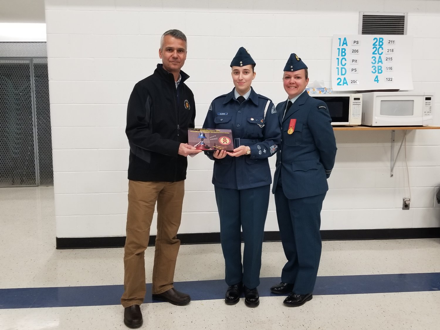 872 Squadron (Kanata) Recognized for Their Continuing Support
